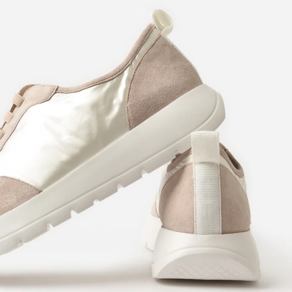 New Vaneli sport Qadi sneakers, 8N, CB2317 - Picture 2 of 9